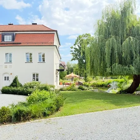 Villa Lola Montez Schloessl