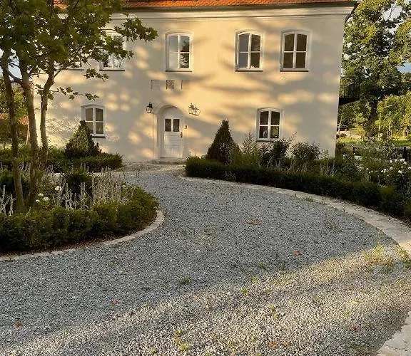 Lola Montez Schloessl Villa *