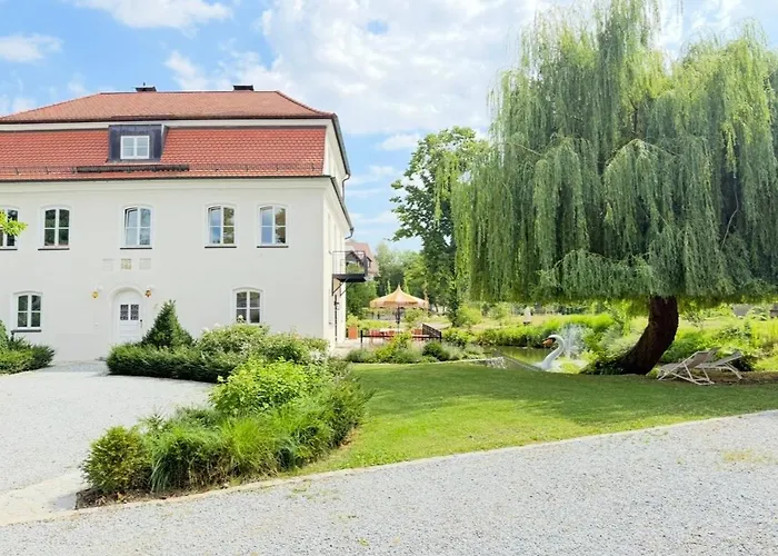 Villa Lola Montez Schloessl